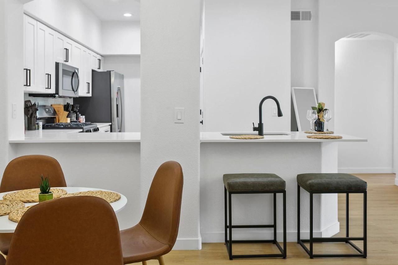 Cozysuites Glendale By The Stadium With Pool 03 Экстерьер фото
